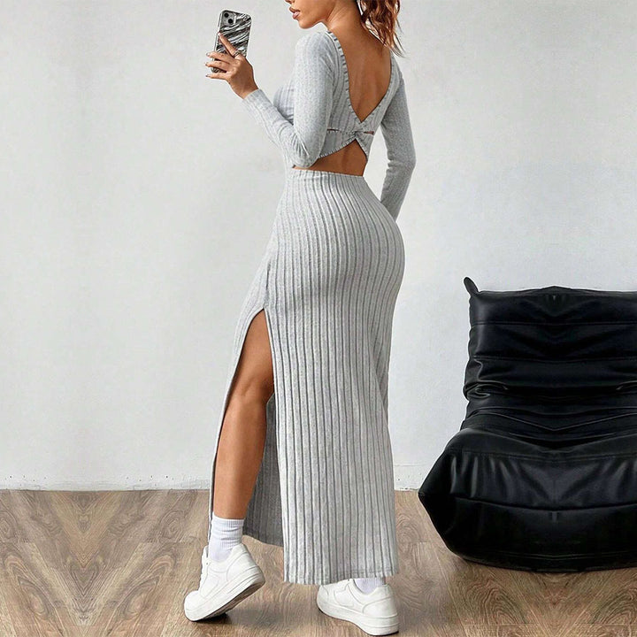 Damen figurbetontes geripptes Maxikleid mit quadratischem Ausschnitt und seitlichem Beinschlitz – Valéora