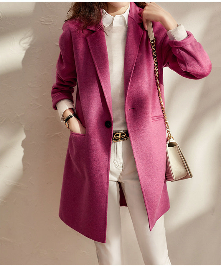 Damen eleganter und modischer Langblazer Echoarchiv