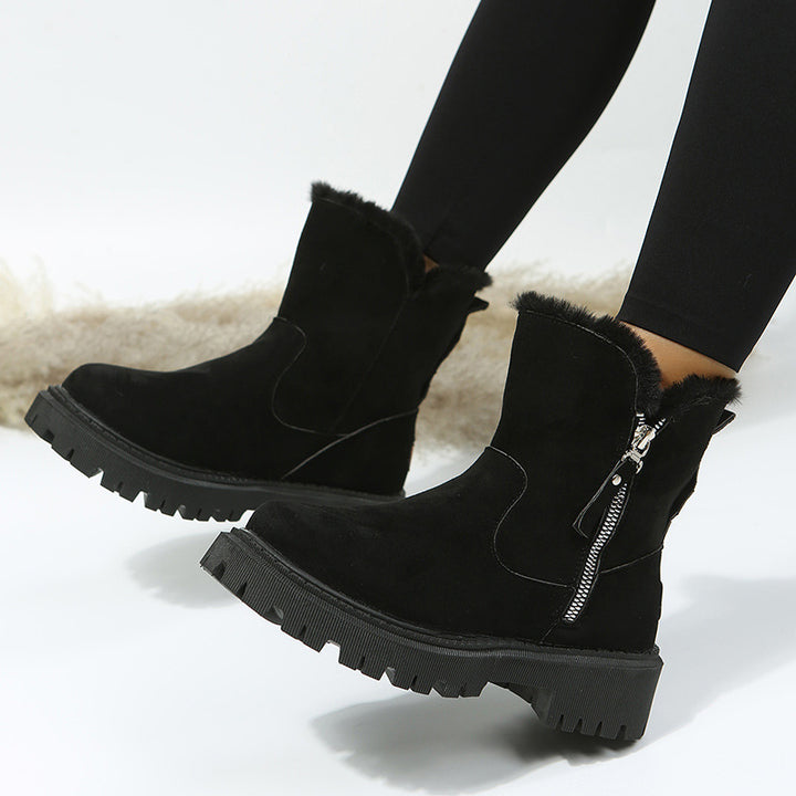 Damen Kurzschaft-Stiefelette mit Teddy‑Umschlag, Veloursoptik und Chunky‑Lug‑Sohle Echoarchiv