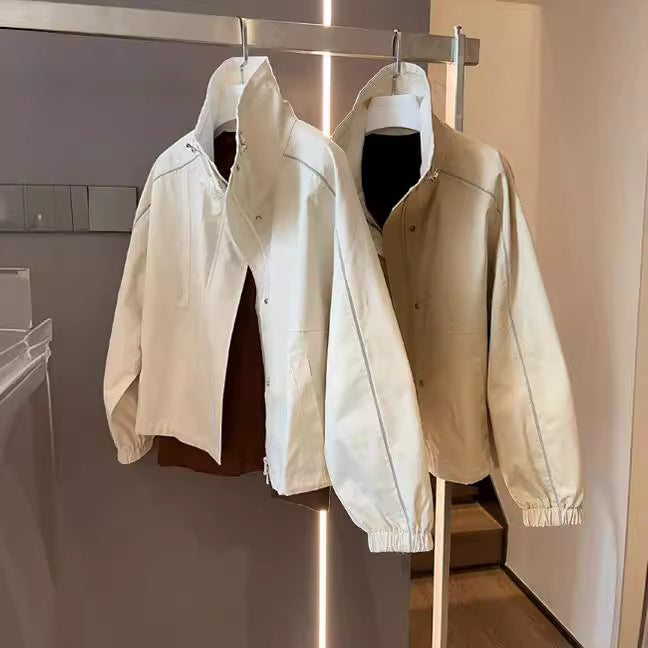 Damen Leichte Overshirt‑Jacke mit Stehkragen, Druckknopfverschluss & Kontrastnaht Echo Archiv