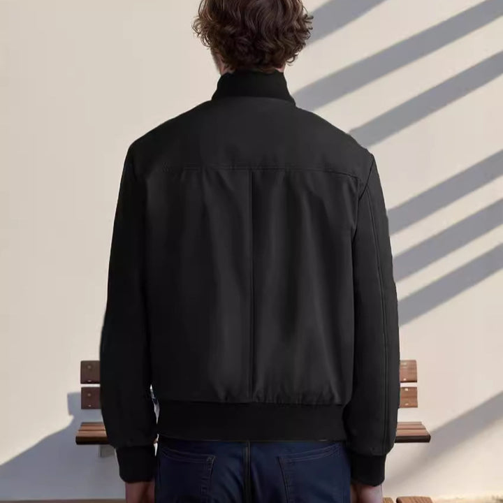 Herren Casual-Bomberjacke mit hohem Kragen und praktischen Taschen Echoarchiv