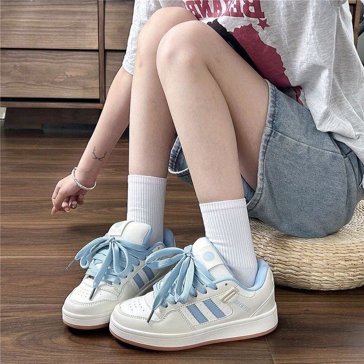 Damen Sportliche Sneakers im Retro-Look mit atmungsaktiver Oberflächenstruktur Echo Archiv