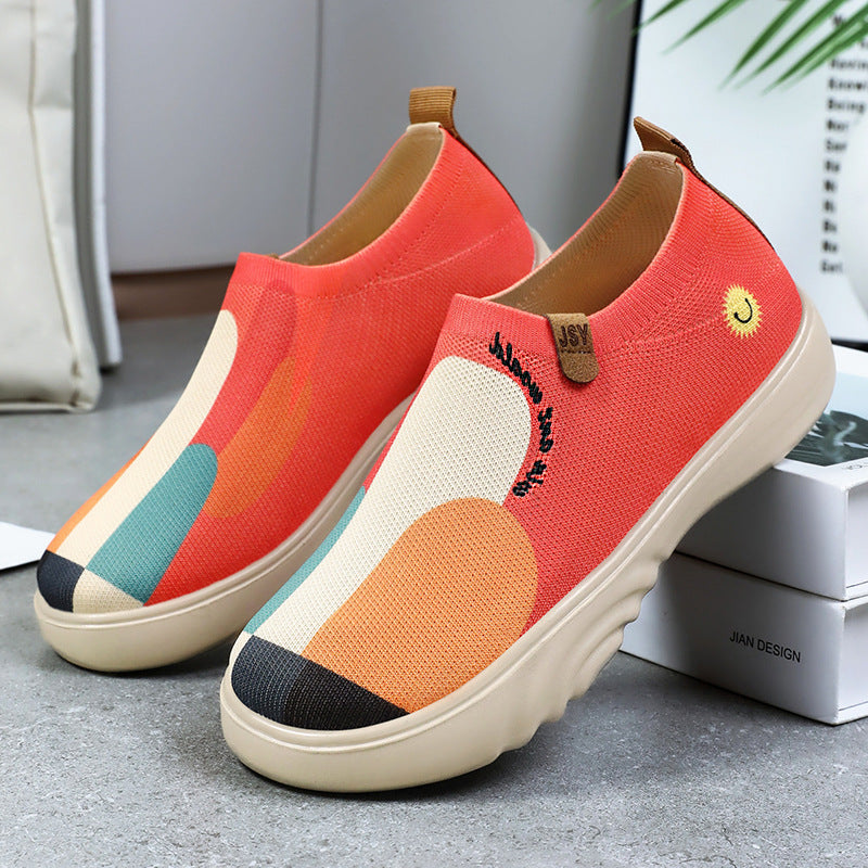 Damen nan gestrickter Slip-On Sneaker mit verspielter Stickapplikation und stoßdämpfender EVA-Plateausohle Echo Archiv