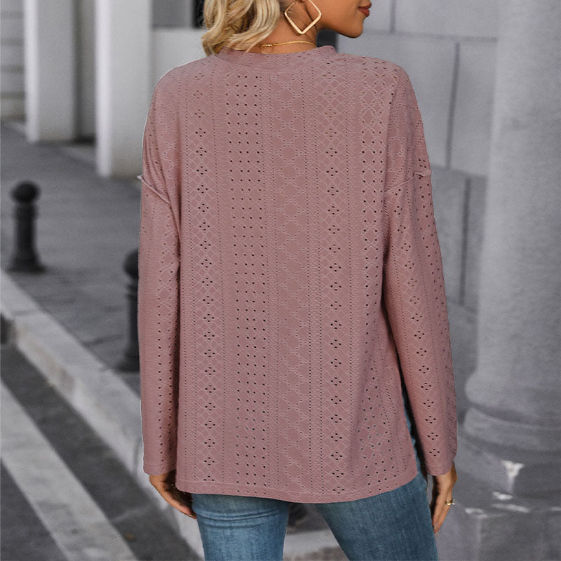 Damen Langärmelige Broderie-Anglaise-Bluse mit Henley-Knopfleiste & seitlichen Schlitzen Echoarchiv