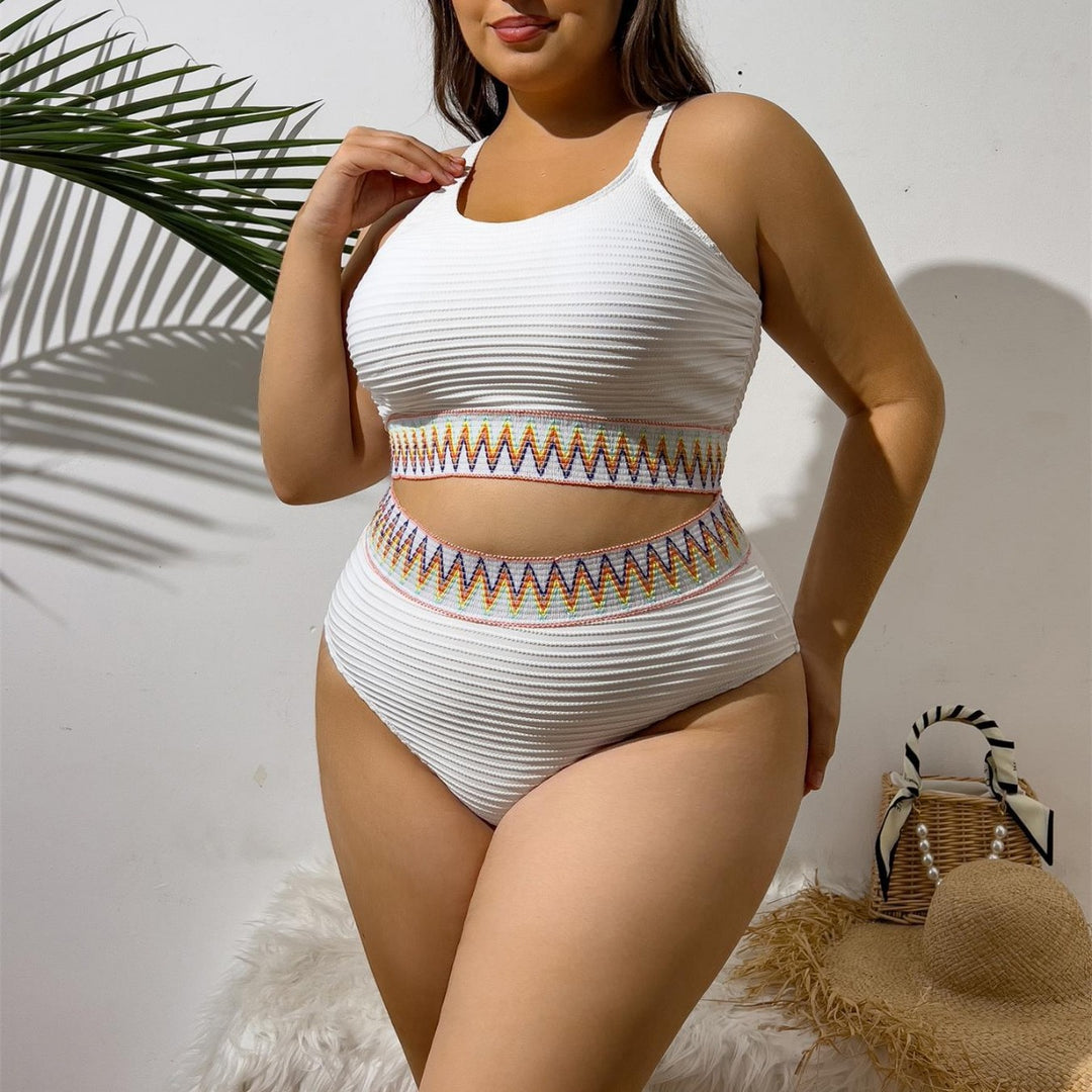 Damen Sportlicher Zweiteiliger Badeanzug mit einzigartigem Cut-Out-Design und buntem Bannermuster Echo Archiv