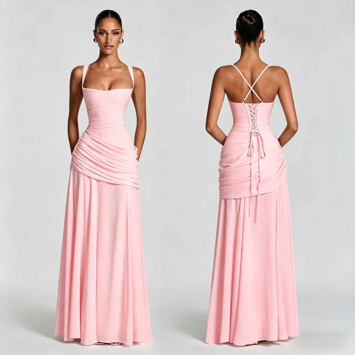 Damen Elegantes, schulterfreies Abendkleid mit raffinierten Drapierungen und fließendem Schnitt Echoarchiv
