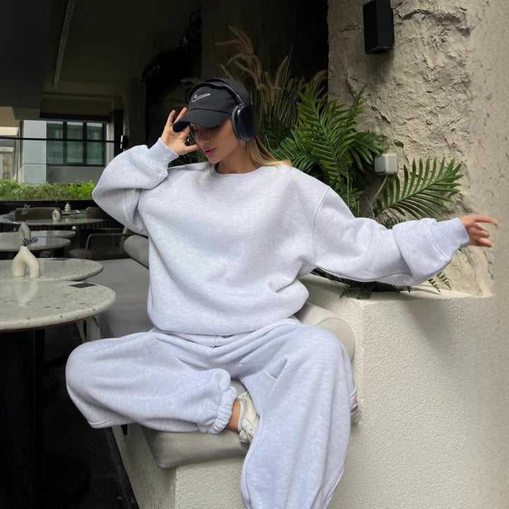 Damen Sportlicher Oversized Kapuzenpullover und Freizeithose Set Echo Archiv