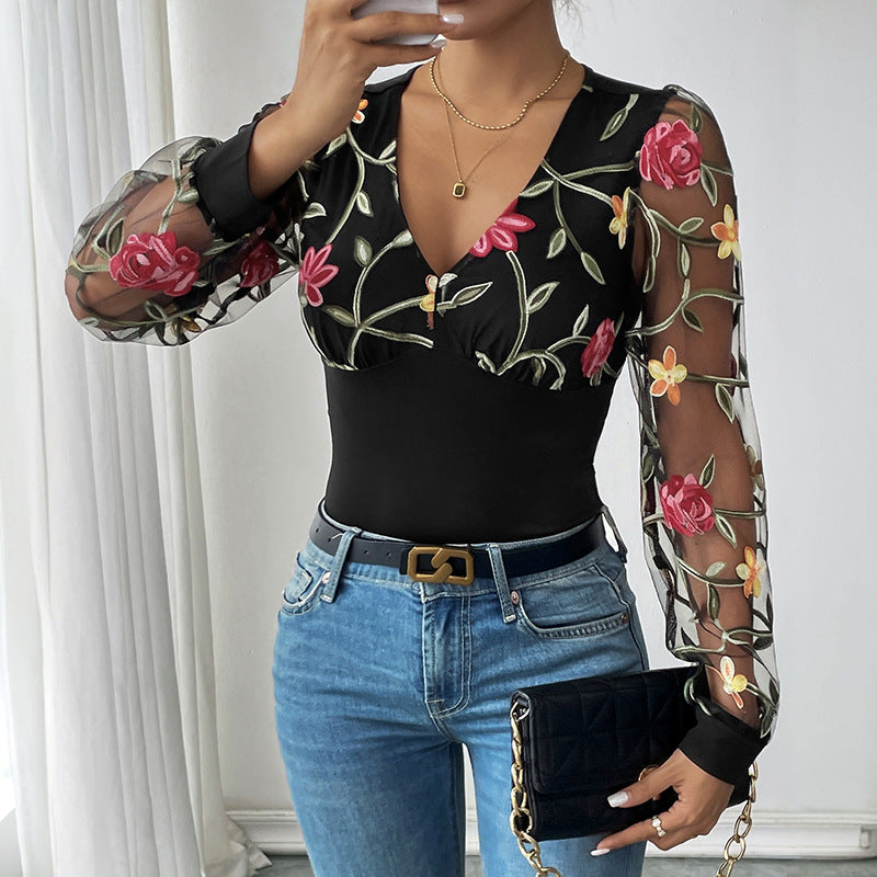 Damen Bestickter Mesh-Body mit V-Ausschnitt, figurformendem Rumpf und transparenten Blumenärmeln – Bodéline