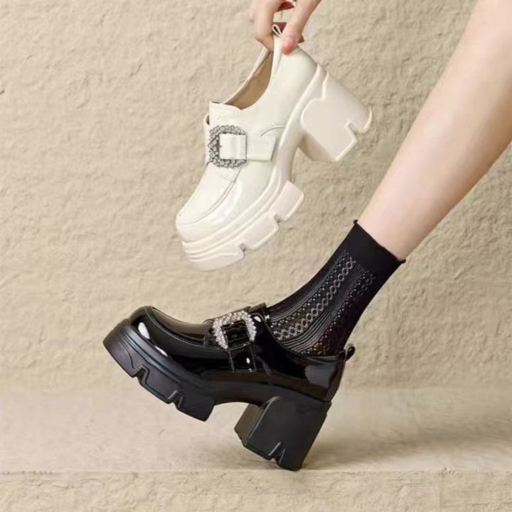 Damen Modische und elegante Lacklederschuhe mit Blockabsatz Echo Archiv