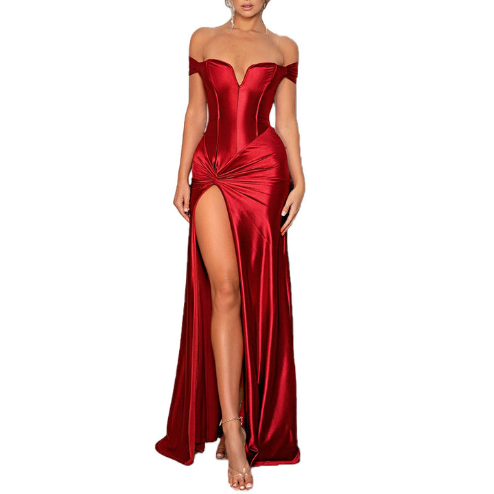 Damen elegantes Abendkleid mit schulterfreiem Design und hohem Schlitz Echo Archiv