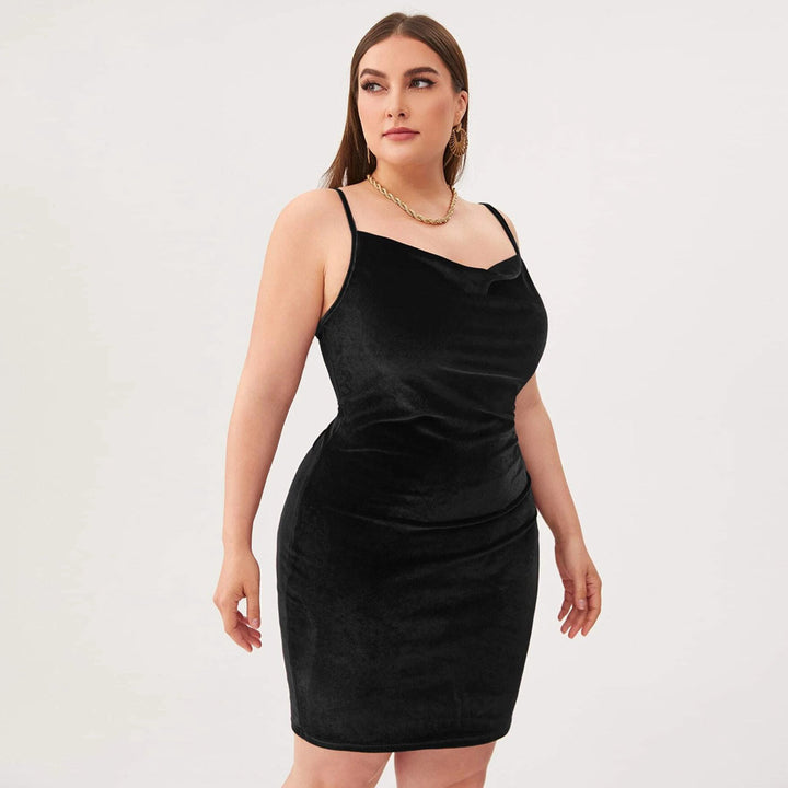 Damen elegantes, figurbetontes Partykleid aus Samt Echo Archiv