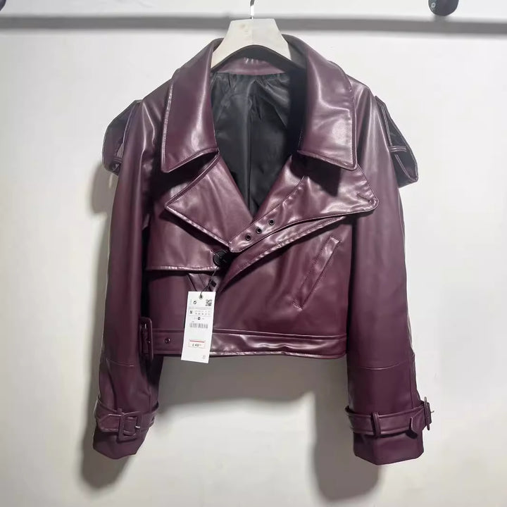 Damen cropped Kunstleder-Trenchblouson mit Schalkragen, Taillengürtel und verstellbaren Manschettenriemen – Célinea