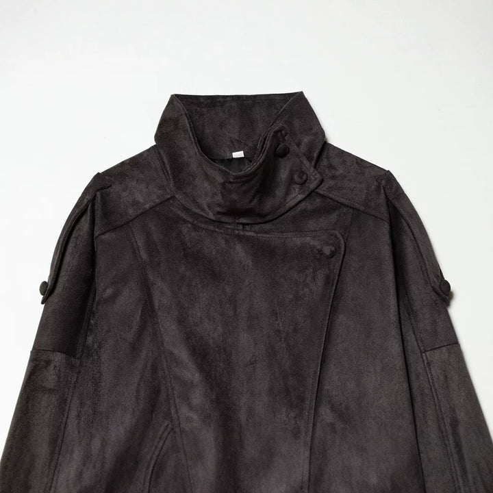 Damen Kurze Velours‑Optik Bomberjacke mit hohem Stehkragen und asymmetrischer Knopfleiste Echo Archiv