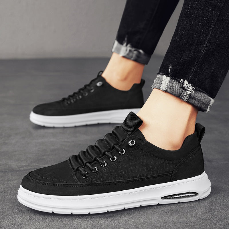 Herren Leichte Sneaker mit niedrigem Schnitt, geprägtem Muster, luftgepolsterter Sohle und gepolstertem Einstieg Echoarchiv