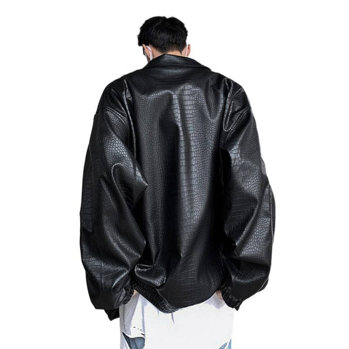 Herren Oversized Kunstlederjacke mit Krokodilprägung und Kontrastpaspel Echoarchiv