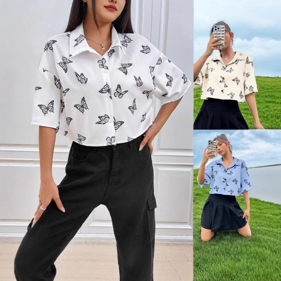 Damen Kurzgeschnittene Boxy-Hemdbluse mit Schmetterlingsprint Echoarchiv