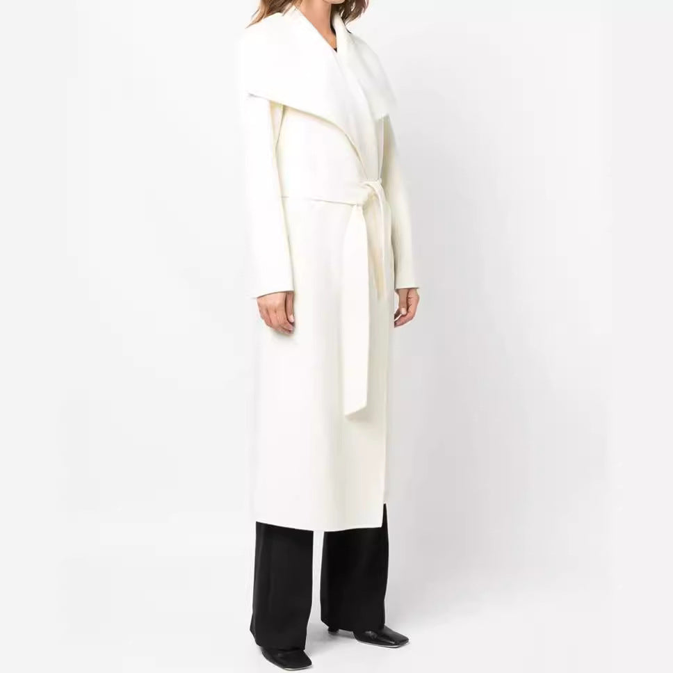 Damen Taillierter Wickelmantel im Kimono‑Look mit weitem Schalkragen und Bindegürtel Echoarchiv