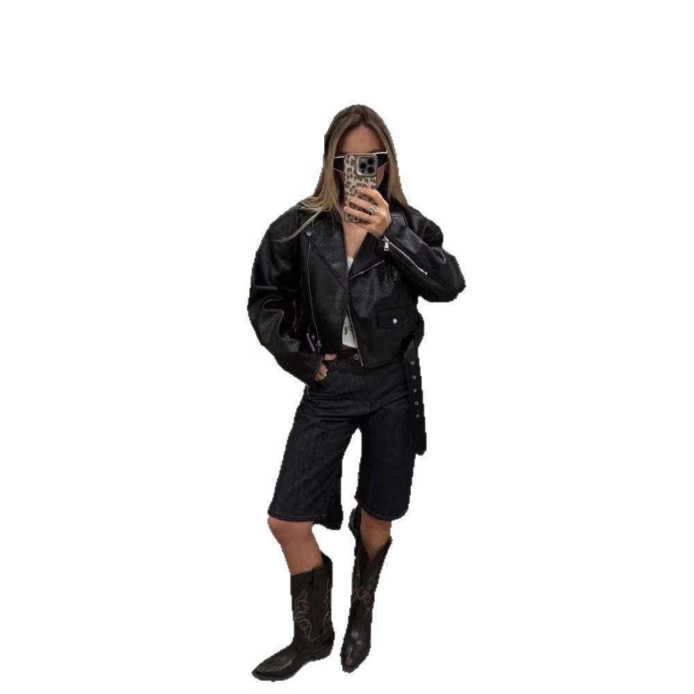 Damen Kurze strukturierte Bikerjacke aus Lederimitat Echoarchiv