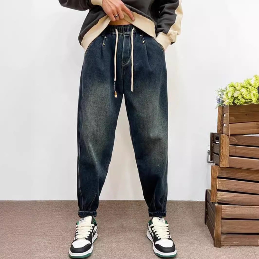 Herren Modische Ripped Denim Jeans mit einzigartigen Patches Echoarchiv