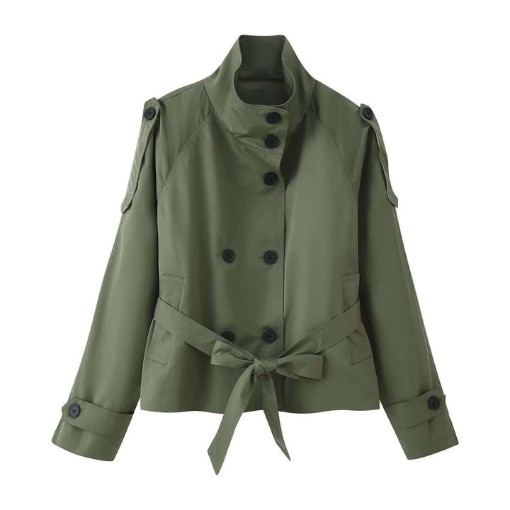 Damen nan kurztaillierte Trenchjacke mit hohem Stehkragen, doppeltreihiger Knopfleiste und taillierbarem Bindegürtel Echo Archiv