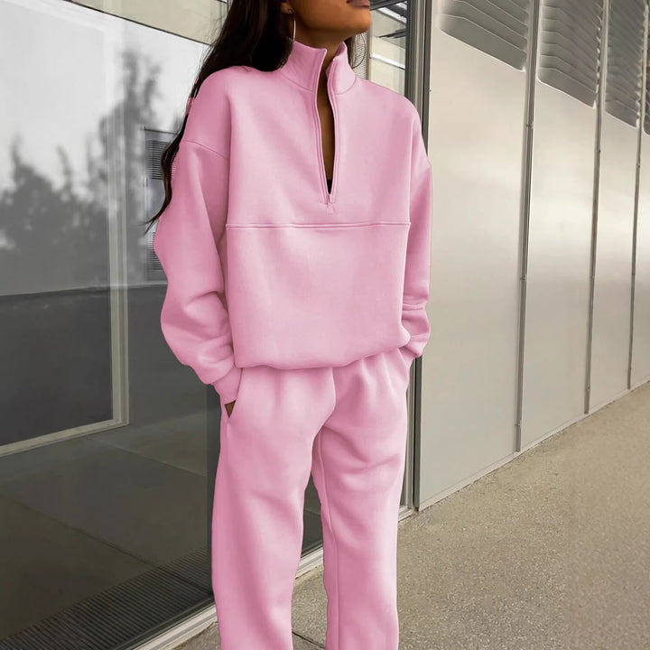 Damen Oversize Sweat-Set mit halbem Reißverschluss, Stehkragen und lässiger Jogginghose Echo Archiv