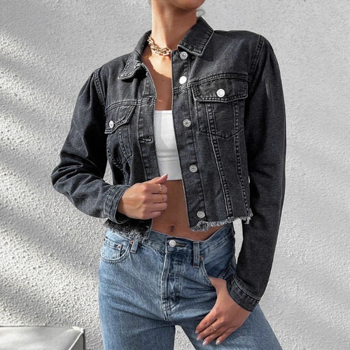 Damen Kurz geschnittene taillierte Jeansjacke mit rohem Fransen-Saum und Pattentaschen Echo Archiv