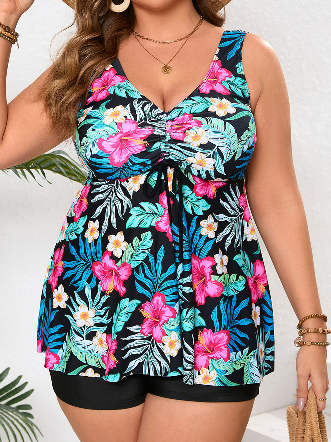 Damen Tankini mit floralem Wickeldesign und eingearbeitetem Shorts Echo Archiv