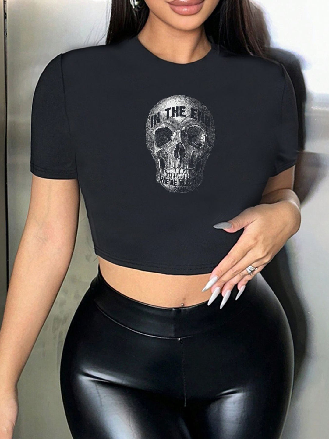 Damen Crop-Top mit floralem Grafikdruck und figurbetontem Schnitt Echo Archiv