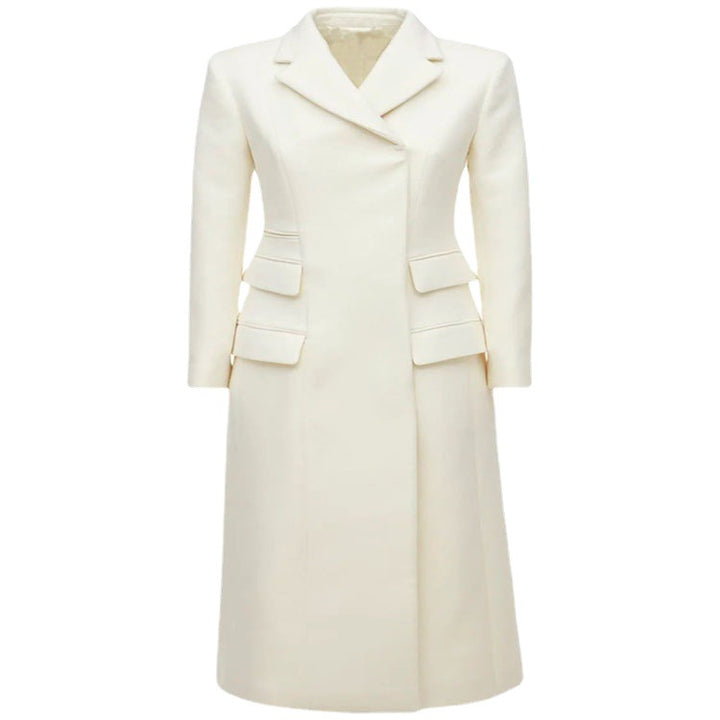 Damen Langmantel im minimalistischen Blazer‑Stil mit verdeckter Knopfleiste und dreifacher Pattentasche Echoarchiv