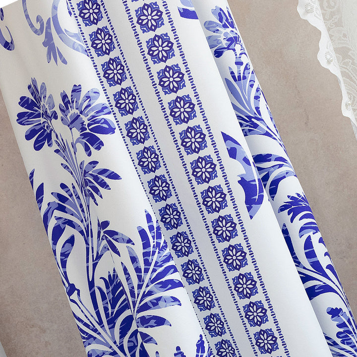 Damen Sommerkleid mit floralen Mustern und leichter luftiger Passform Echo Archiv