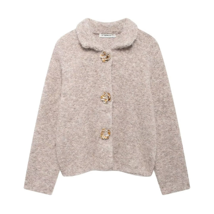Damen nan kurz geschnittene Bouclé-Jacke mit dekorativen Blumenknöpfen und rundem Umlegekragen Echo Archiv