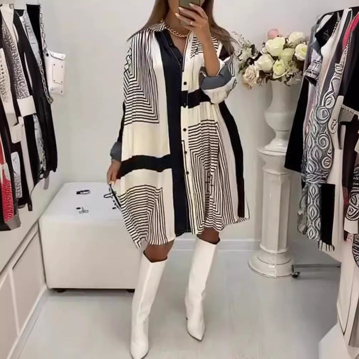 Damen nan knieumspielendes A-Linien-Hemdblusenkleid mit grafischem Linienprint, verdeckter Knopfleiste und oversized Manschetten Echo Archiv