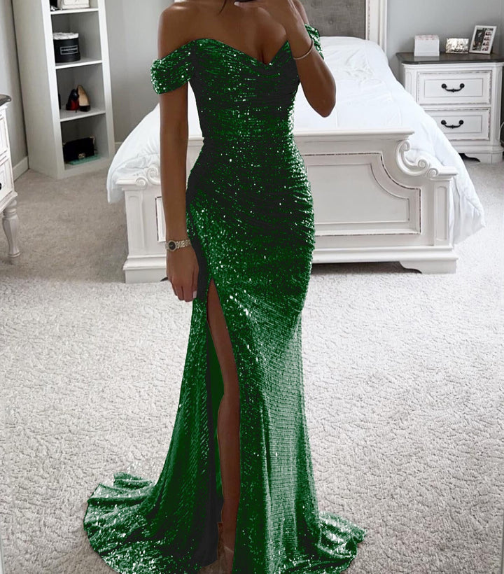 Damen Glamouröses Abendkleid mit schulterfreiem Schnitt und schimmerndem Stoff Echo Archiv