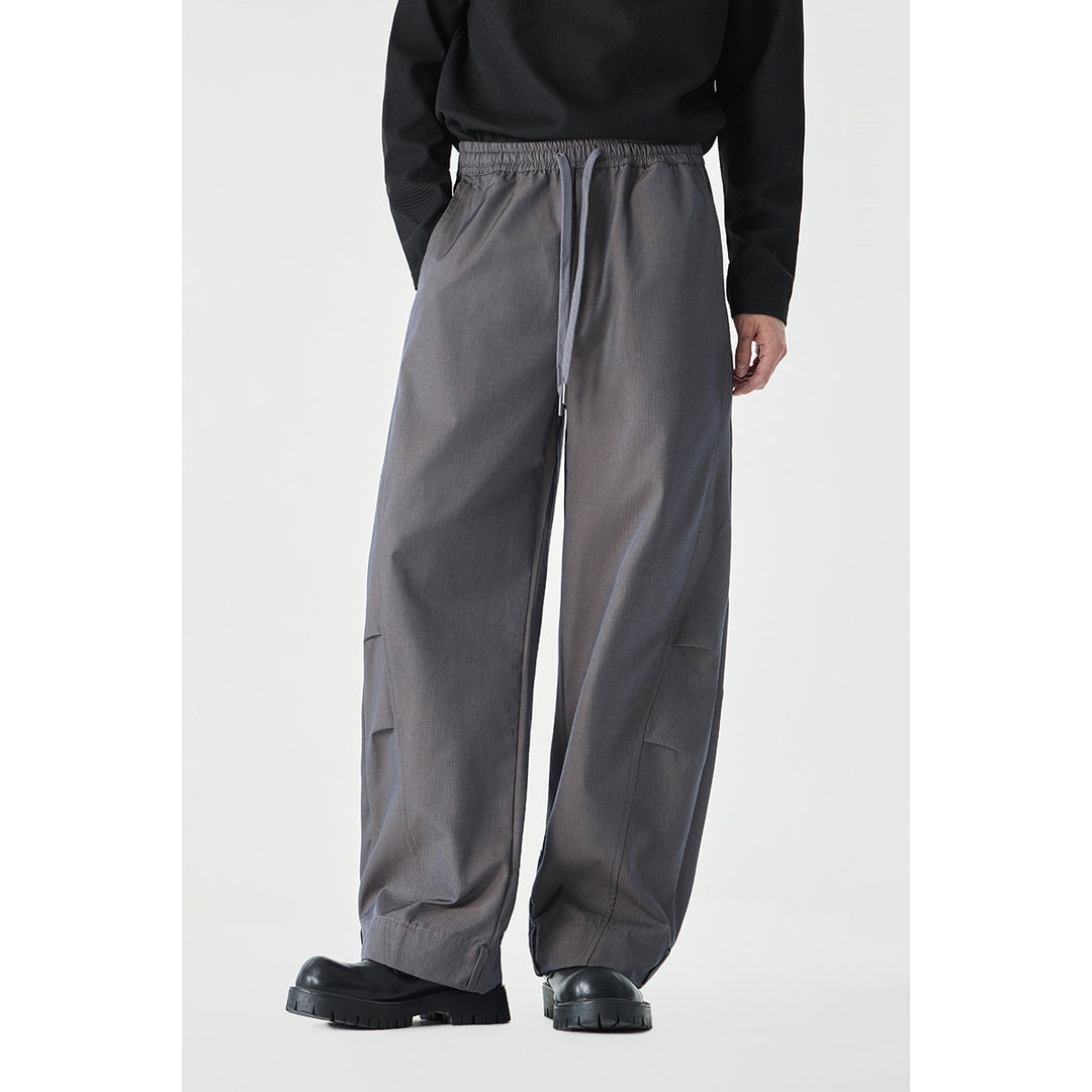 Herren Weite Cropped Cargohose mit Tunnelzug und Kniefalten Echoarchiv