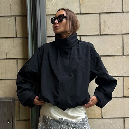 Damen Cropped Windjacke mit hochschließendem Stehkragen und kastiger Silhouette Echoarchiv