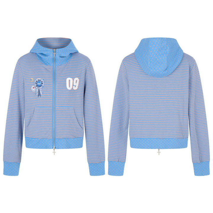 Damen Kurze Kapuzen‑Sweatjacke im Streifenmix mit durchgehendem Reißverschluss und Plaketten‑Applikation Echoarchiv