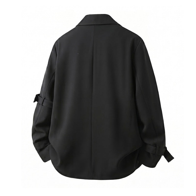 Herren Kurzblazer-Jacke im Rockigen Biker‑Look mit Nietenbesatz, Doppelreiher & Ärmel-Schnallen Echoarchiv
