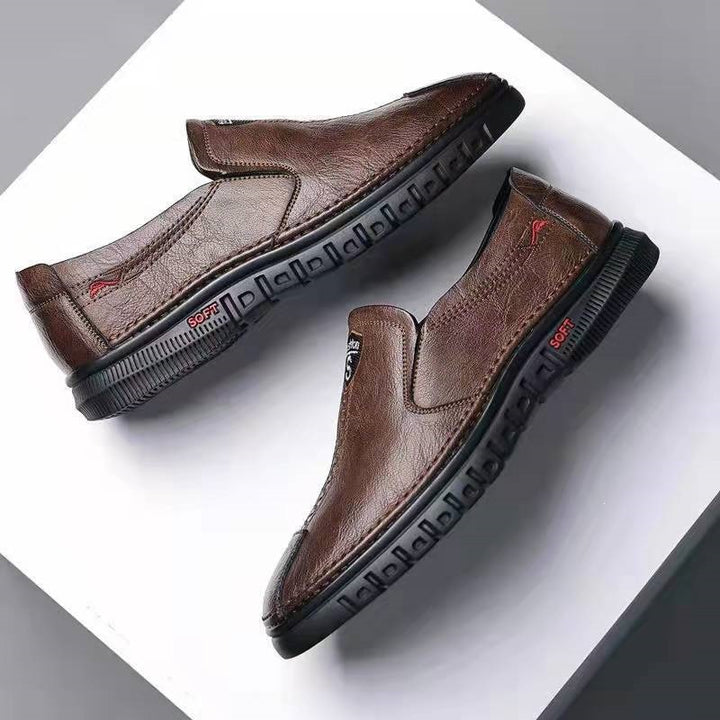 Herren Elegante Leder Slipper Echoarchiv