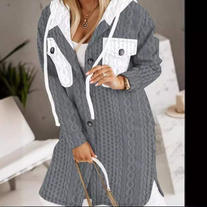 Damen Longline-Strickmantel mit Kapuze, Zierknöpfen und Kontrasttaschen – Montévia