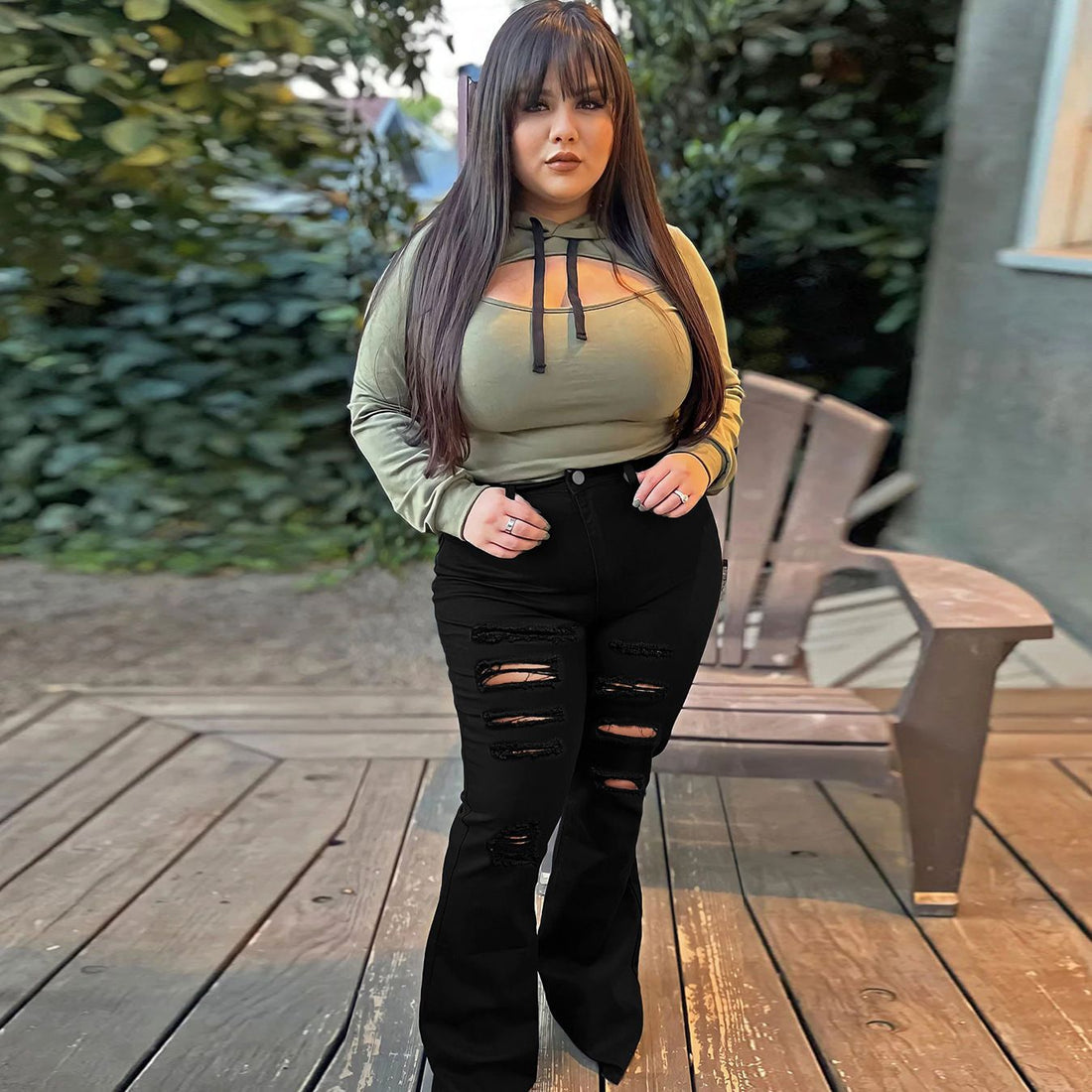 Damen Hochtaillierte Destroyed Flared-Jeans mit rohem Saum und Fransen-Details Echo Archiv