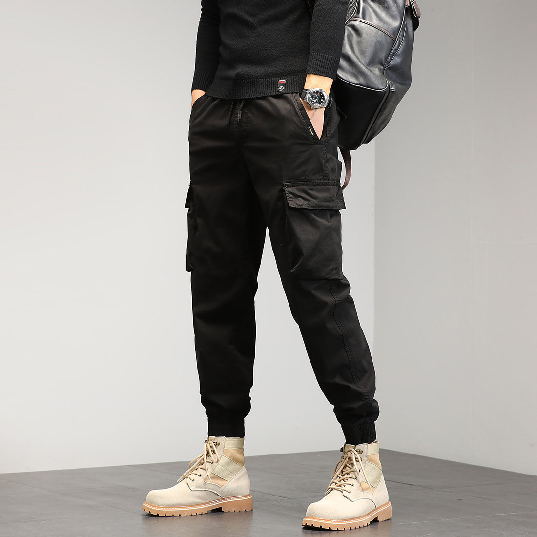Herren Cargo-Joggerhose mit multifunktionalen Cargotaschen und elastischem Saum – Bravaro