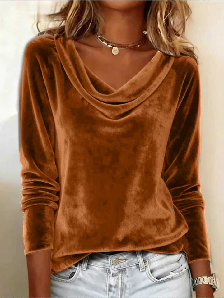 Damen Samt-Longsleeve mit Wasserfallkragen und legerem Schnitt Echoarchiv