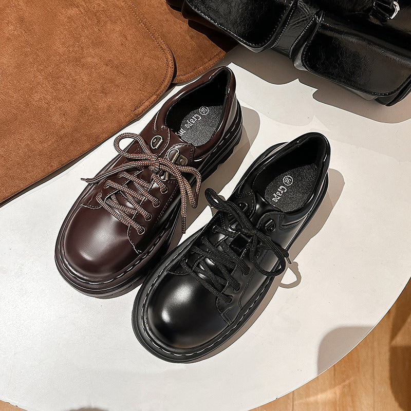 Damen Chunky-Plateau‑Schnürer im Derby‑Look mit profilierter Lug‑Sohle Echo Archiv