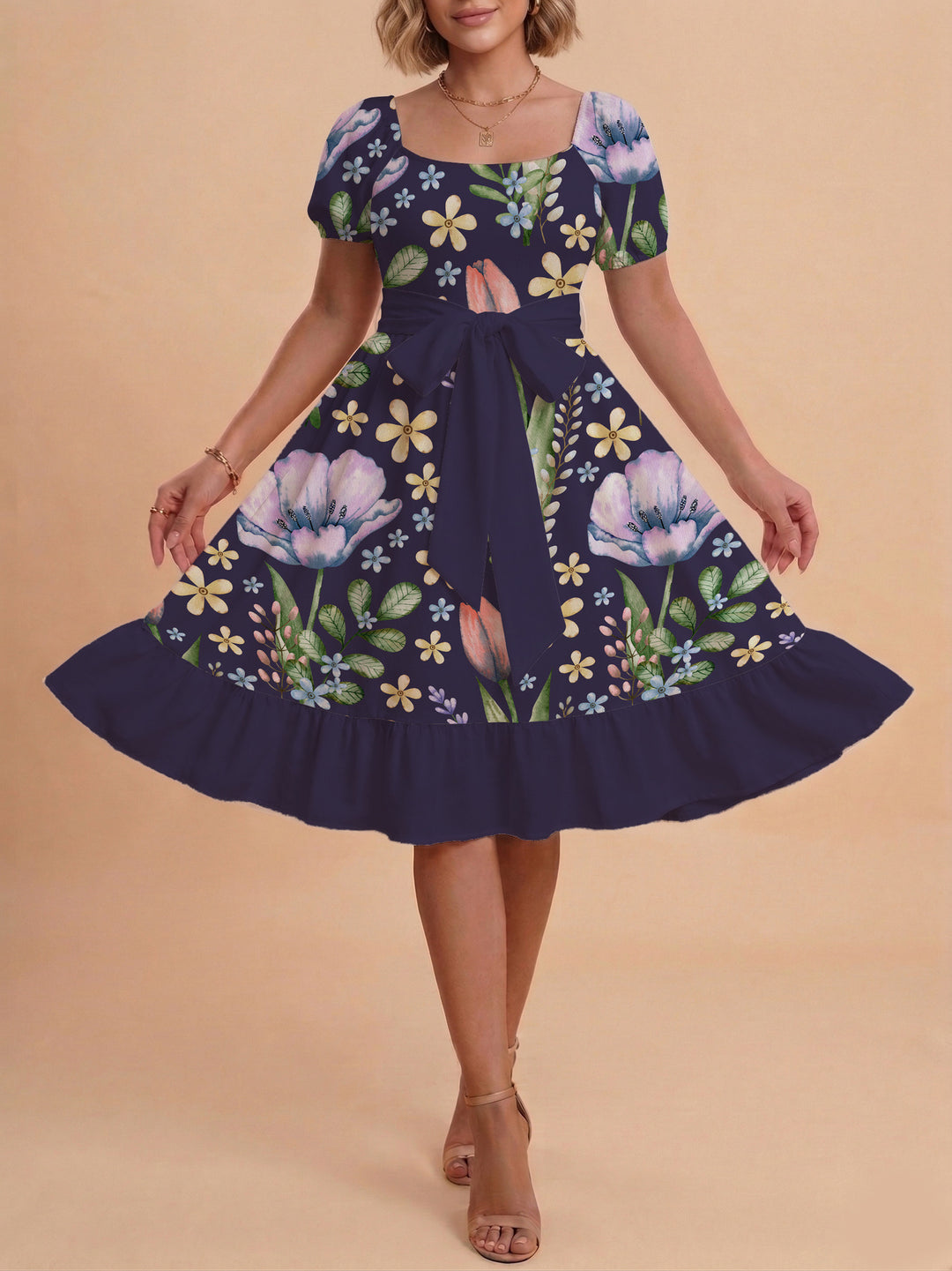 Damen Blumenkleid mit taillierbarem Gürtel und voluminösen Ärmeln Echo Archiv