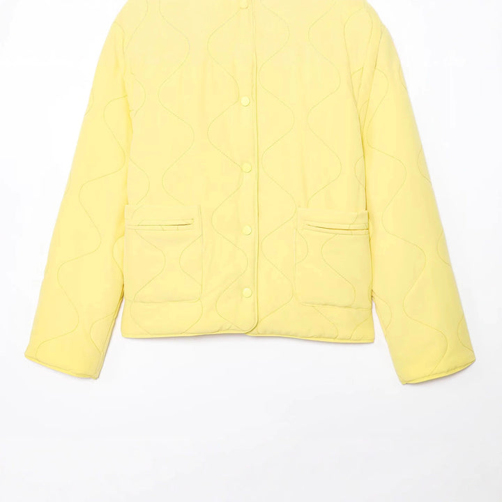 Damen nan gesteppte Übergangsjacke mit wellenstich, V-Ausschnitt und Druckknopfleiste Echo Archiv