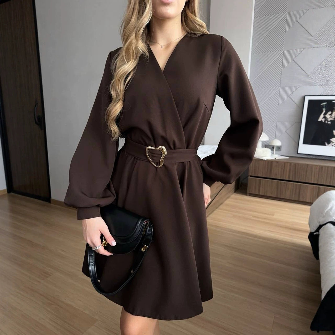 Damen Wickelkleid mit tailliertem Herzgürtel und voluminösem Swing-Rock Echoarchiv