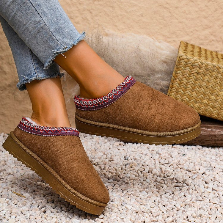 Damen Gefütterte Velours‑Slipper mit gestricktem Schaftbund und profilierter Plateausohle Echo Archiv
