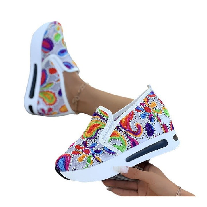 Damen modische Slip-On Sneakers mit buntem Stickdesign Echo Archiv