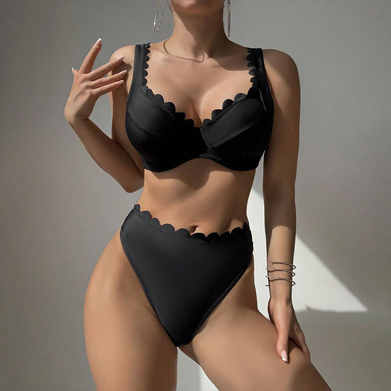 Damen Bikini-Set mit eleganter Wellenkante Echo Archiv