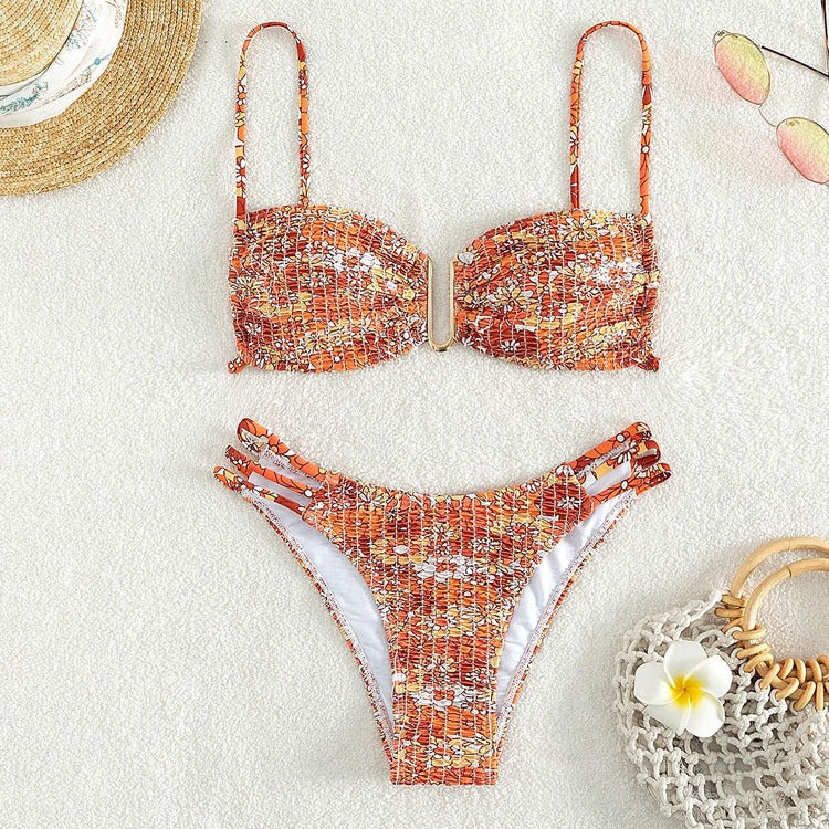 Damen Bikini-Set mit verspieltem Mustermix und modernen Schnürdetails Echo Archiv